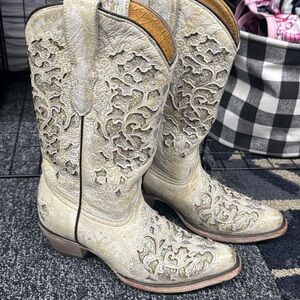 Corral glitter inlay size 3 girls boots